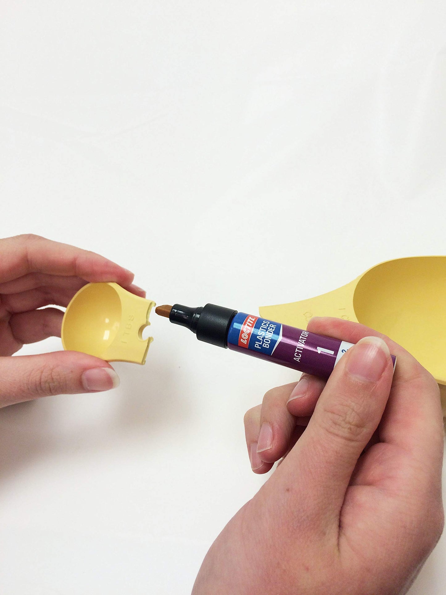 Loctite Super Glue Plastics Bonding System, Clear Kit, 1-0.14 oz Activator Stick + 1-0.07 oz Glue Tube