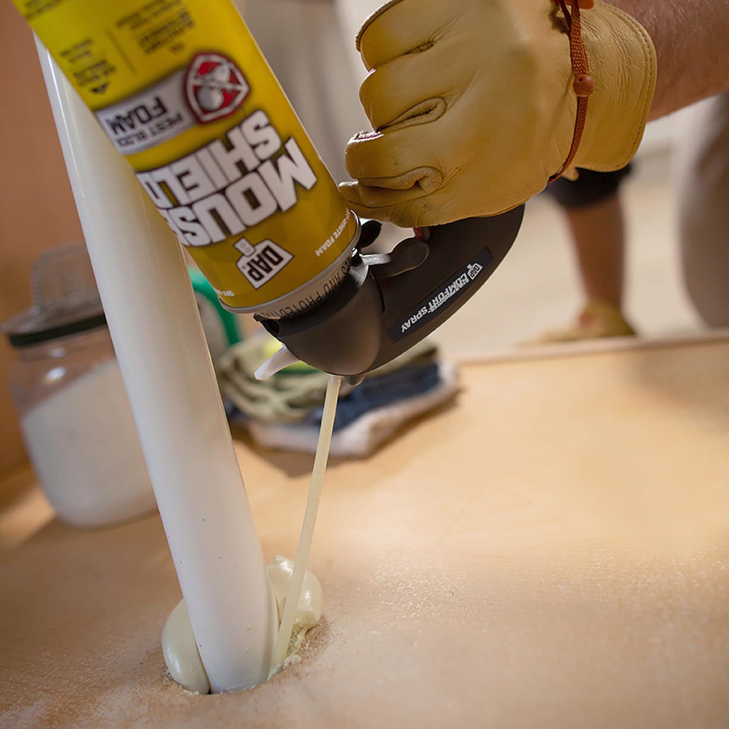 DAP Touch 'n Foam Mouse Shield Foam Sealant & Blocker, Off White, 12 Oz (7565012506)