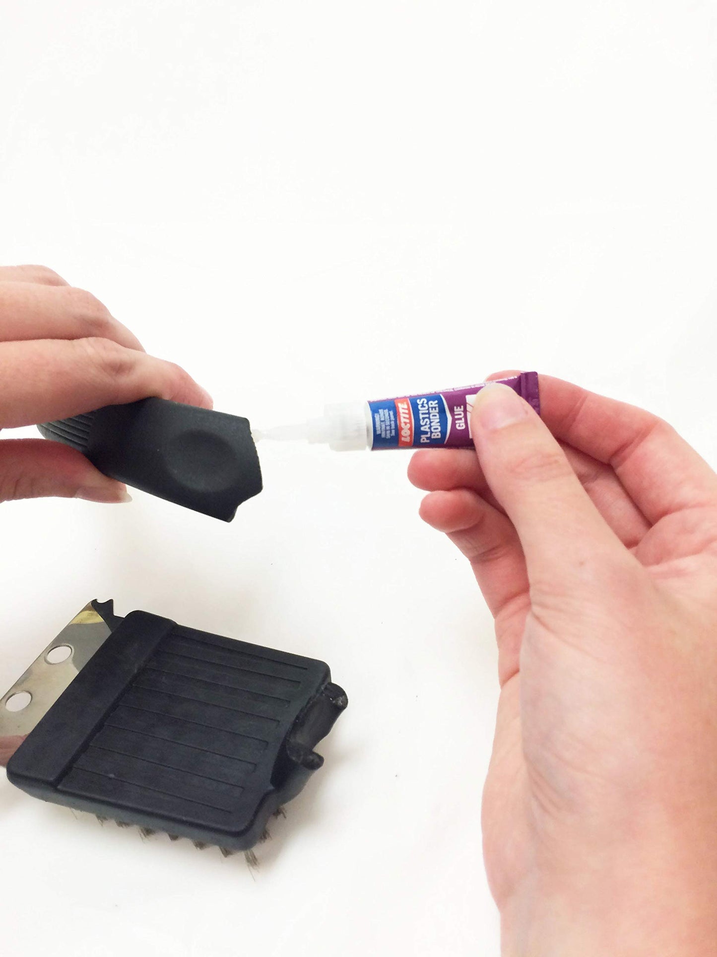 Loctite Super Glue Plastics Bonding System, Clear Kit, 1-0.14 oz Activator Stick + 1-0.07 oz Glue Tube