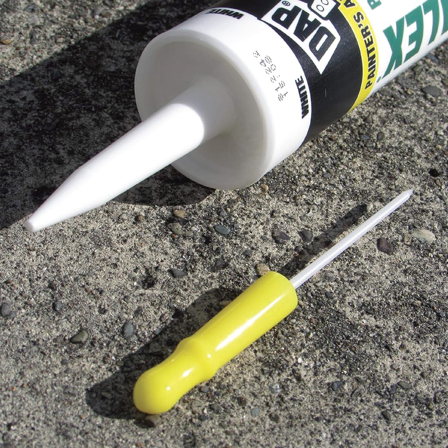 Caulk Cap CCY-4, Reusable Caulk Caps Caulk Tube Sealers with Built-in Puncture Pin, 4 Pack